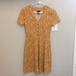 Sleeved button floral dress